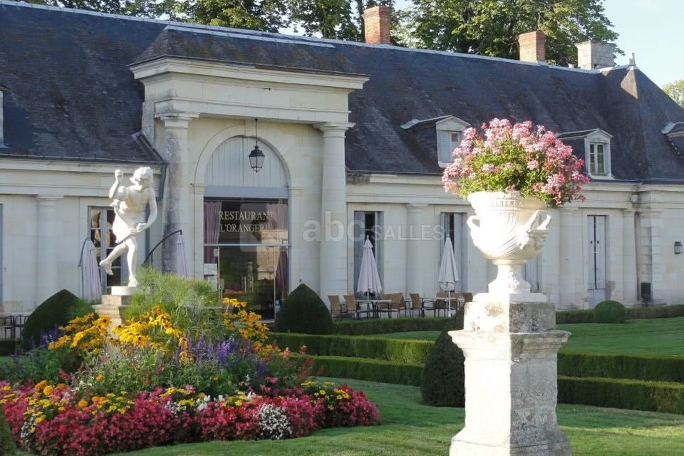 Terrasse de l'Orangerie avec tables dressées